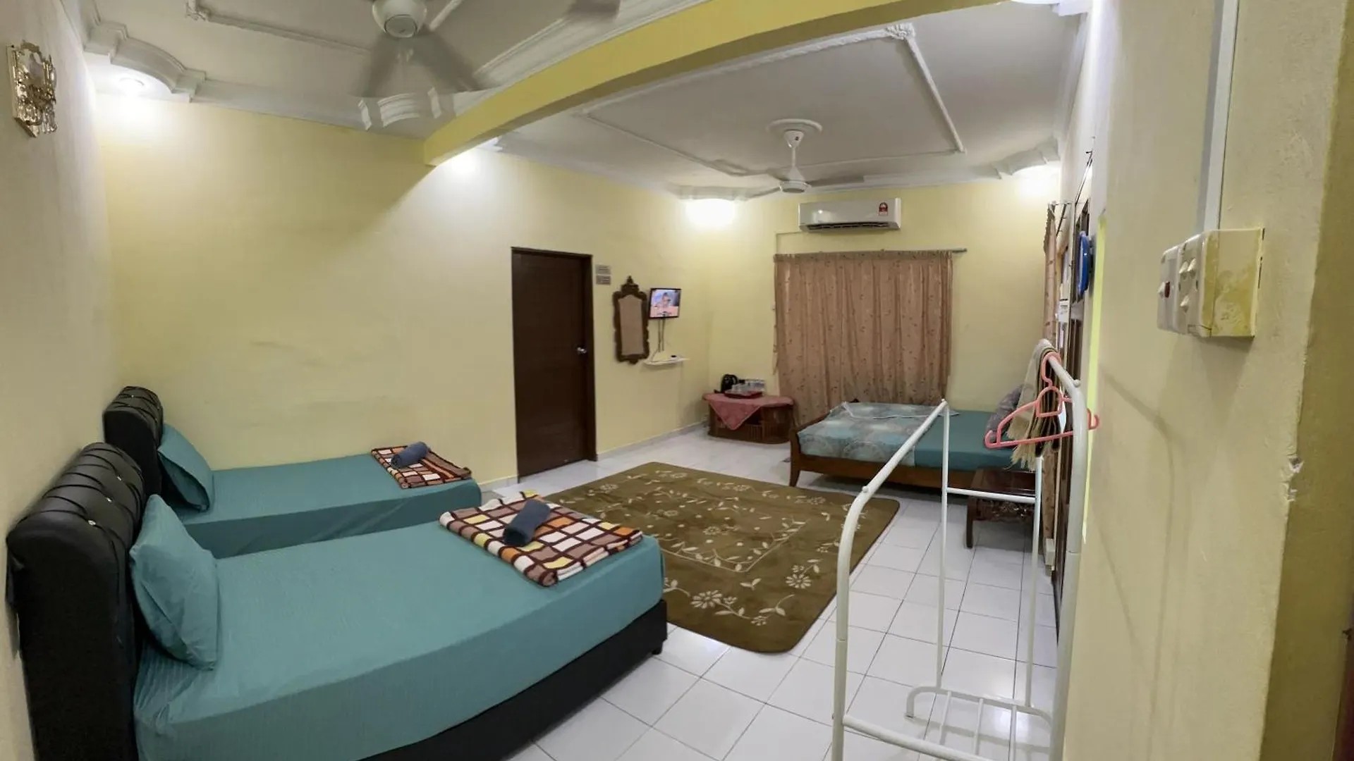Allofus Guestroom Куала-Лумпур Малайзия